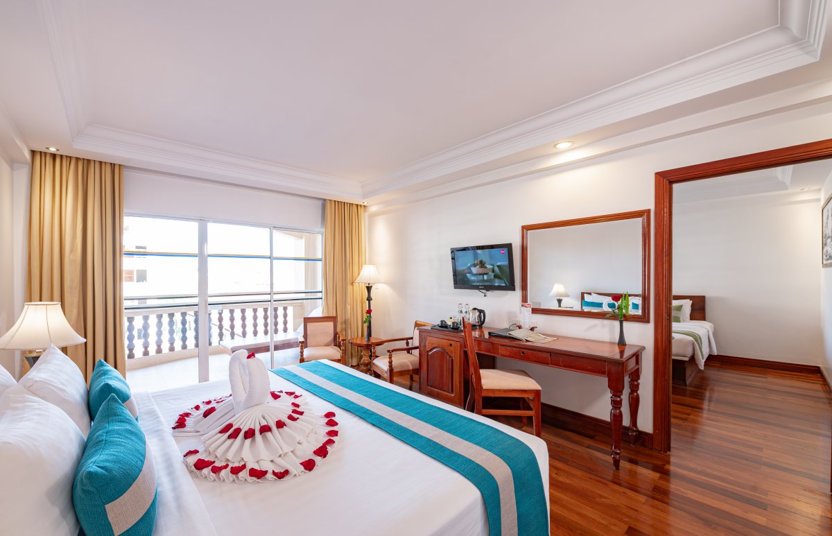 PREMIUM DELUXE FAMILY