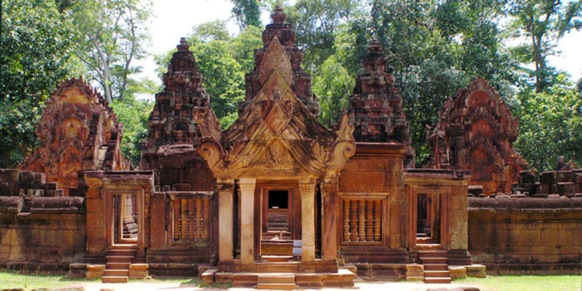 EXPLORE BANTEAY SREI