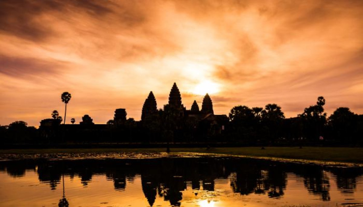 Angkor Wat Sunrise Tour